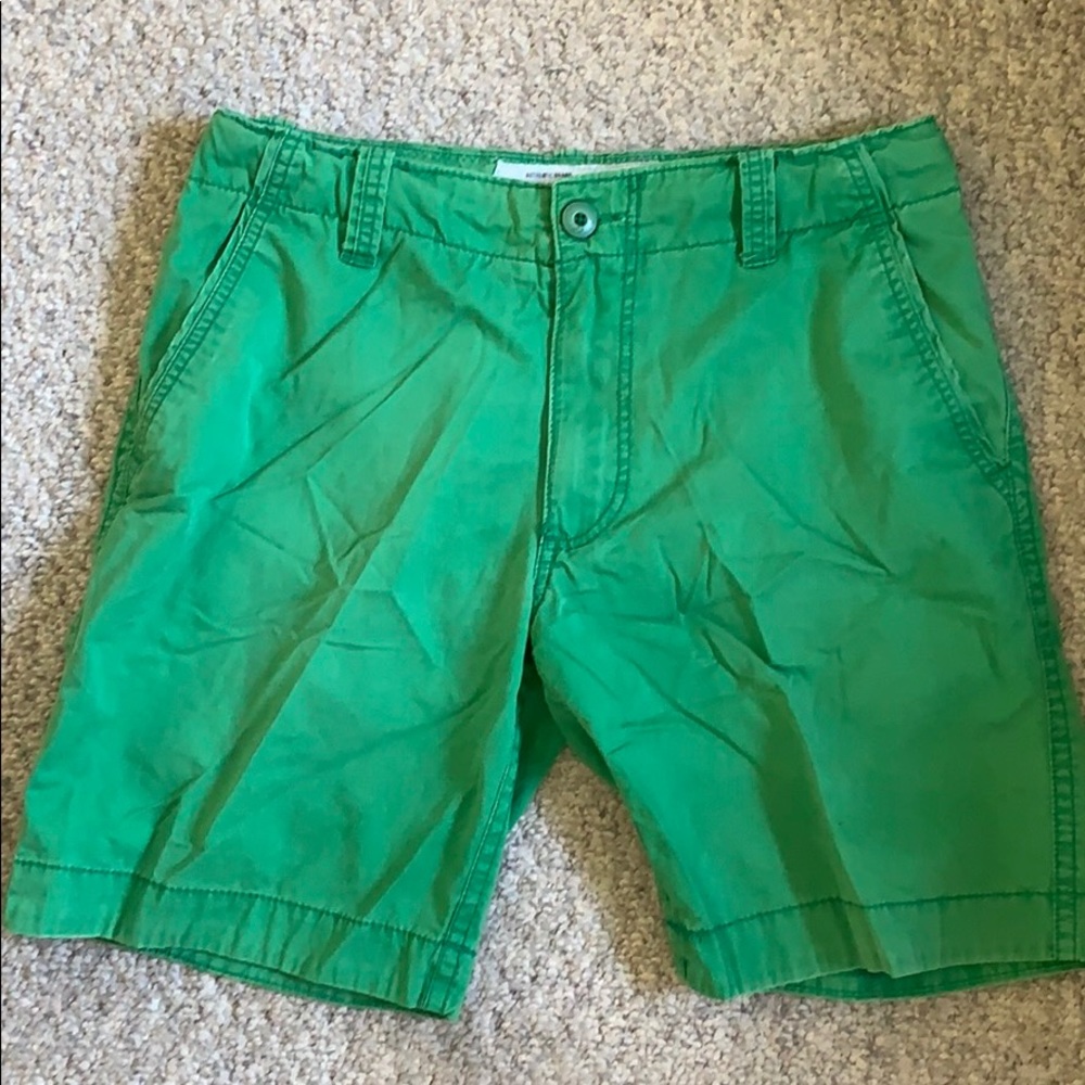 Men’s green shorts